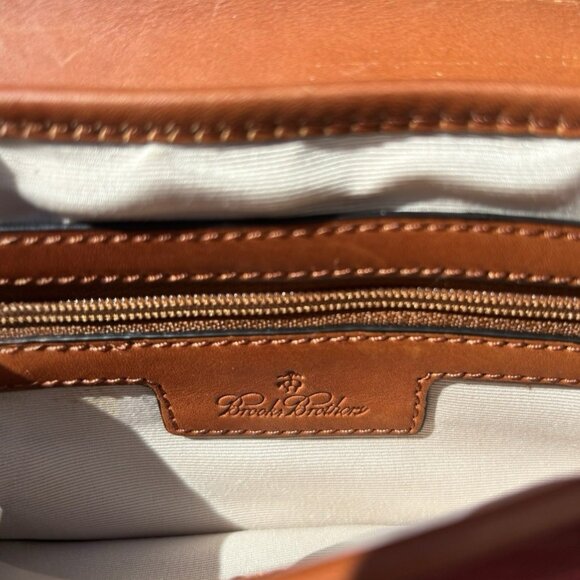 Brooks Brothers Genuine Leather Soft Clutch Purse Bag with Belt Bag Strap Red - Picture 5 of 7